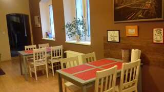 Хостелы Hostel Imbir Торунь Бюджетный двухместный номер с 1 кроватью-3